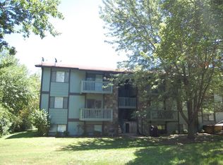99 Lemans Ct, Lake Saint Louis, MO 63367