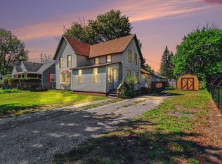 420 W 5th St, Evart, MI 49631