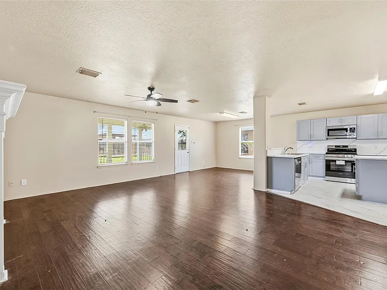 19526 Cliffsage Ct — Photo 15