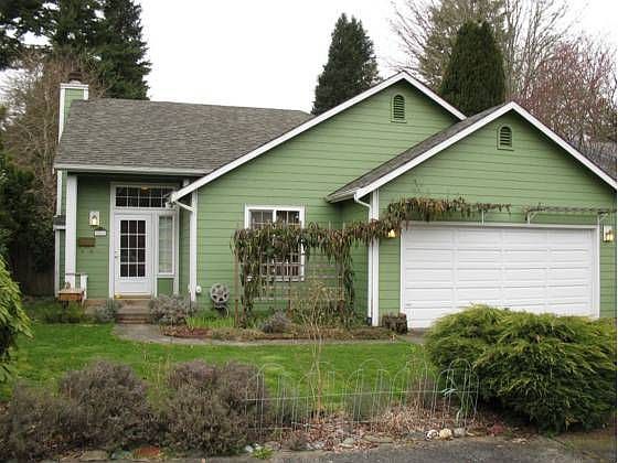 1st image of 3211 Harthorne Pl SE