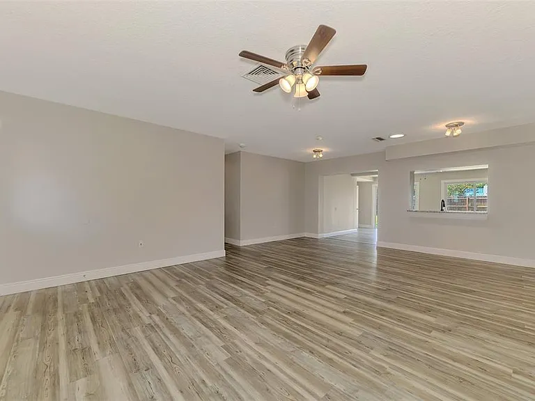 5520 Hayden Blvd — Photo 8