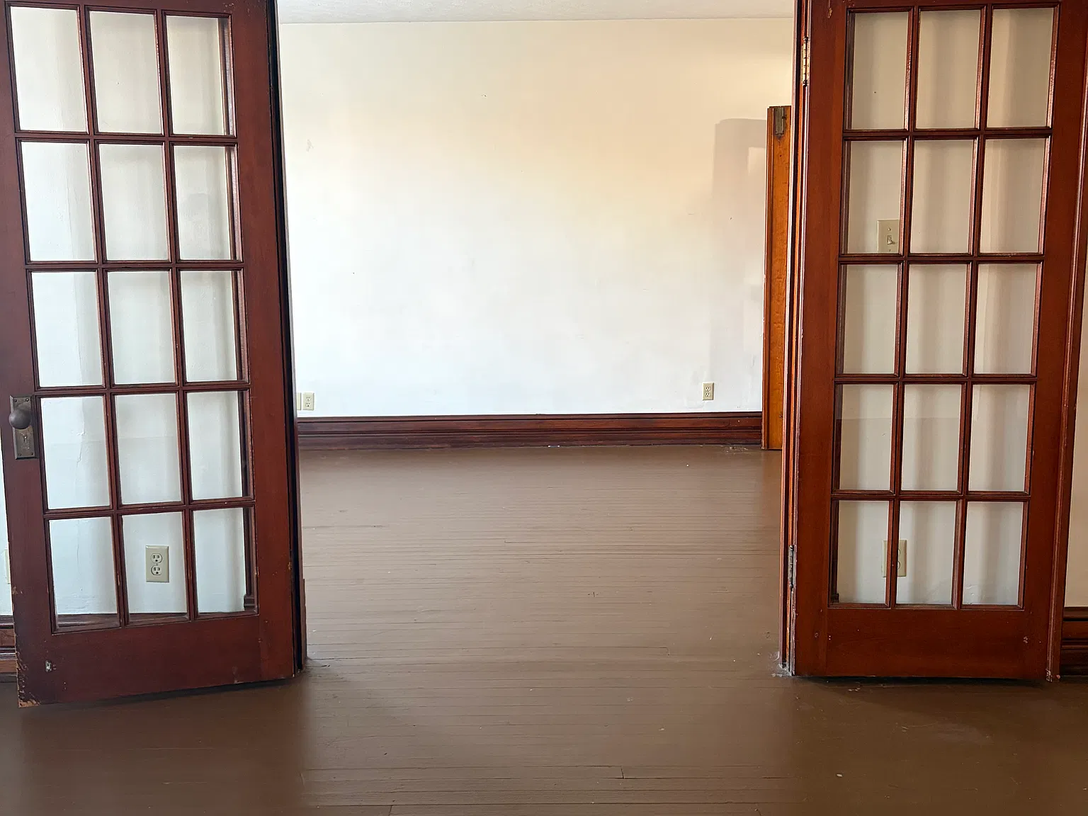 67 N Paint St — Photo 3