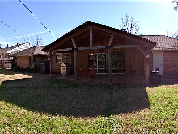 2nd image of 1319 Andover Ct