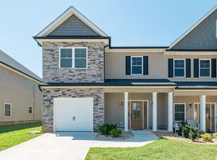 1606 Helmsdale Dr, Forest, VA 24551