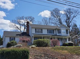 255 Pumpkin Ground Rd, Stratford, CT 06614