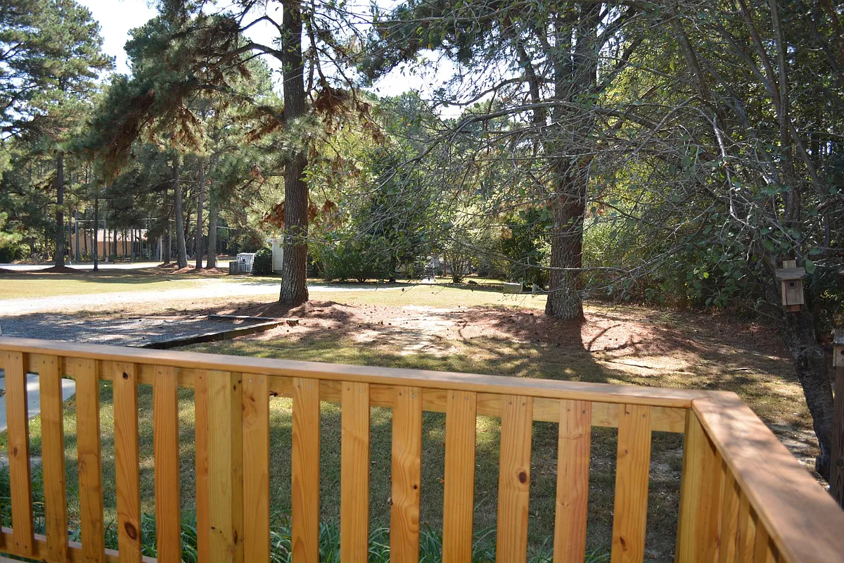 Building Photo - 82 Mannsfield Crescent Way #B
