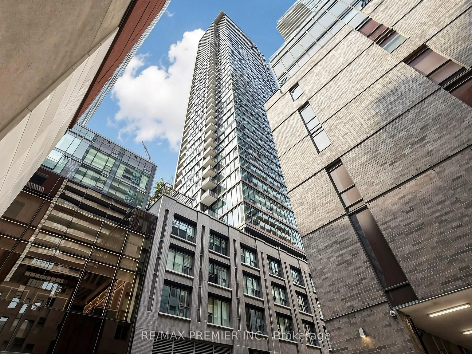 1 bed, $2,275 — Photo 3