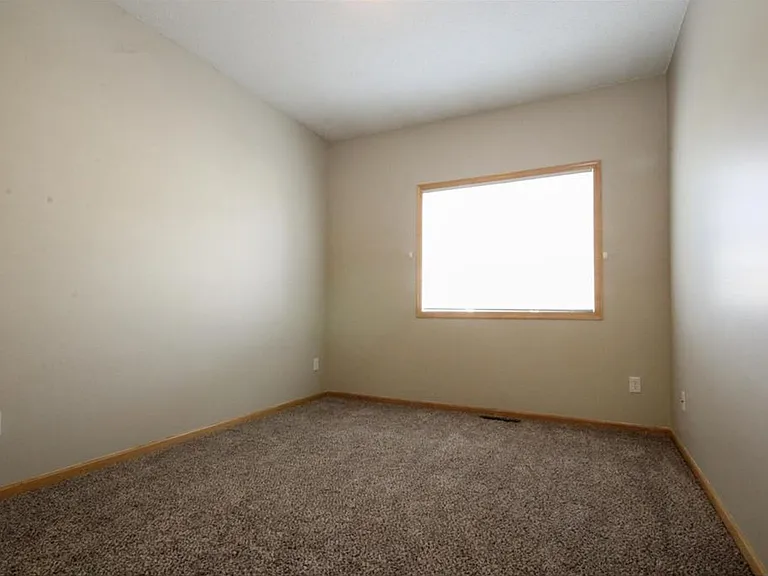 6754 Pine Crest Trl S — Photo 9