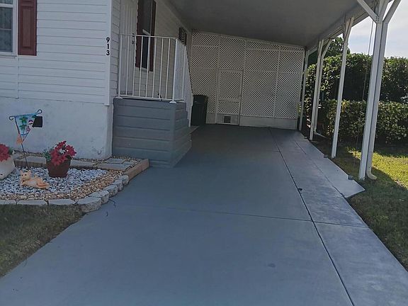 5th image of 913 Sequoia St