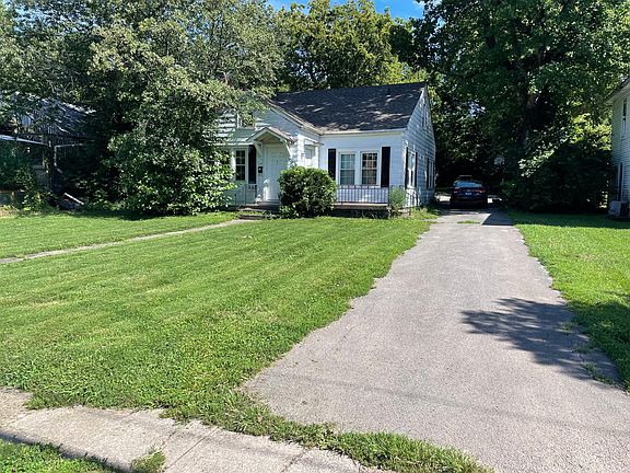 3rd image of 115 Westwood Dr