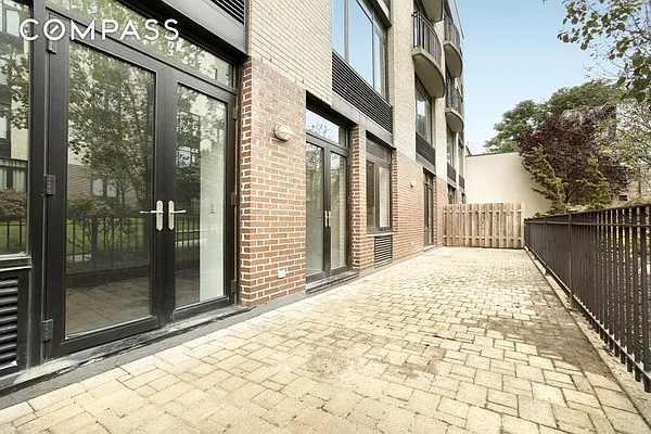 Rented by Compass | media 10