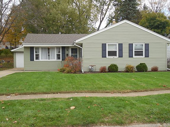2nd image of 716 Blenheim Dr