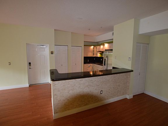 5th image of 7220 NW 114th Ave #20316