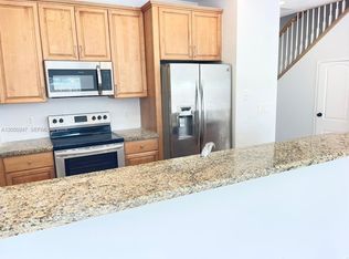 2307 Washington St APT 4, Hollywood, FL 33020