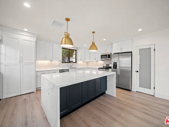 3710 Arbolada Rd, Los Angeles, CA 90027