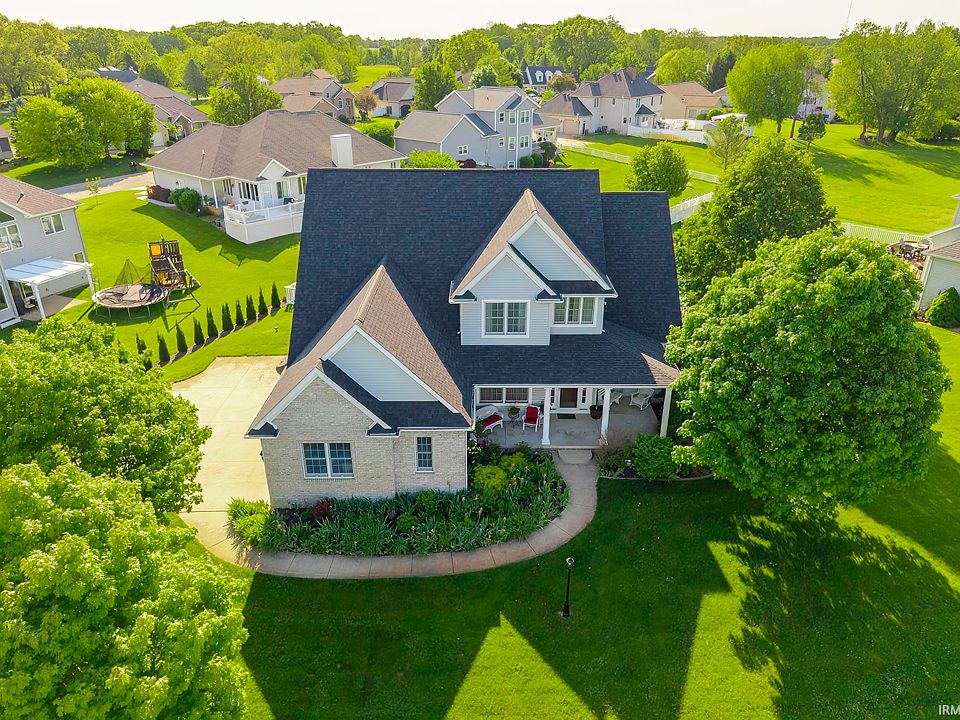 1st image of 858 N Persimmon Dr