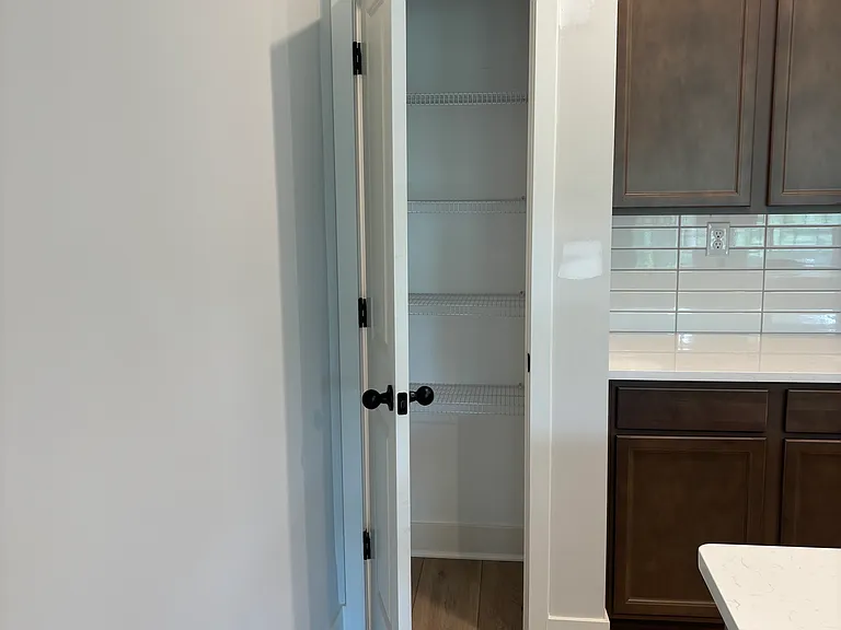8930 Keenberg Ln — Photo 8