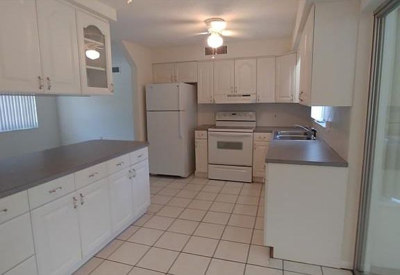 3rd image of 1761 Bonnie Gail Dr