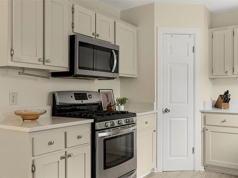13008 Candlestick Pl — Photo 11