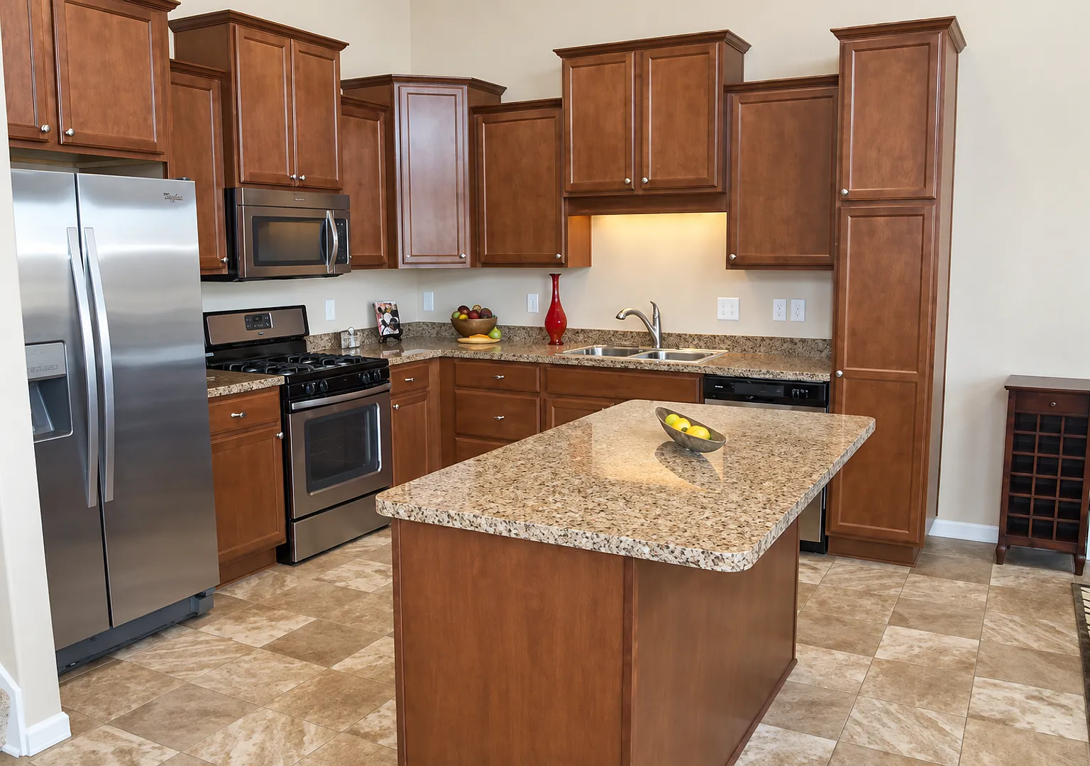Available Now 3 Bedroom 3 Bath Townhouse in Prior Lake — Photo 3