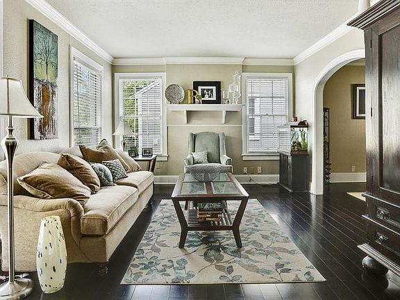 4th image of 3819 Creswell Ave