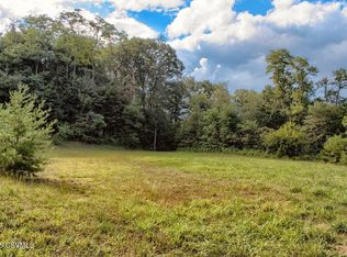 108 N Berry St, Coal Township, PA 17866