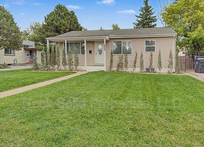 1928 Newton Dr