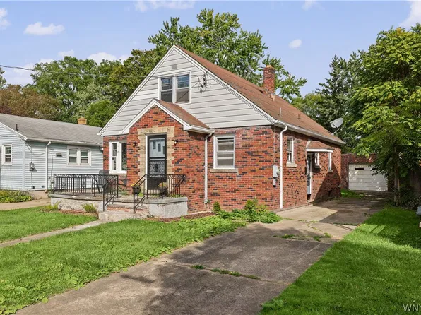 1820 North Ave, Niagara Falls, NY 14305