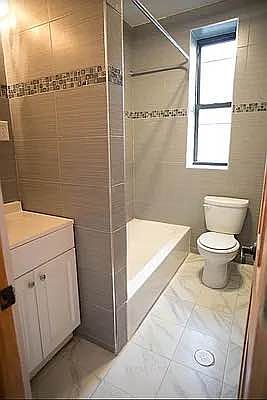 3rd image of 60 Clarkson Ave APT 6M