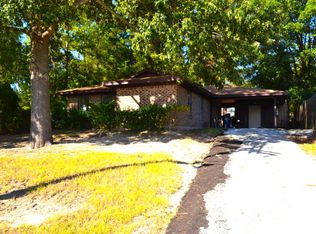 401 E Linn St, Huntington, TX 75949