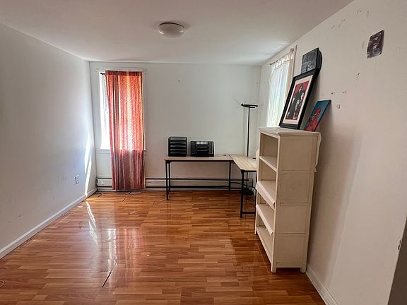 2nd image of 729 Newark Ave APT 2