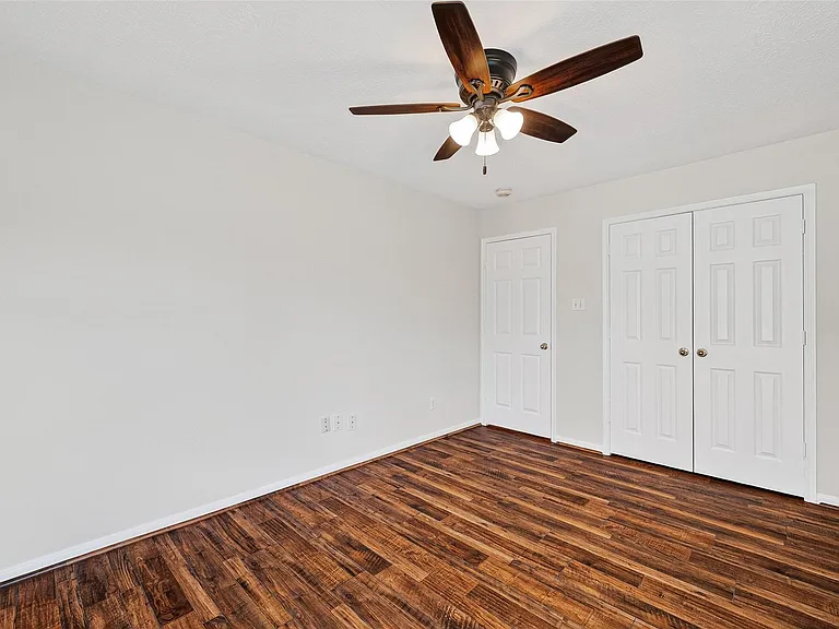 4539 Springfield Lakes St — Photo 17