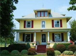 5547 McKee Rd, Newfane, NY 14108