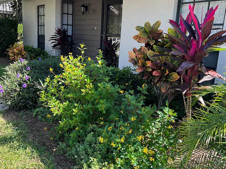 325 Windrush Loop — Photo 38