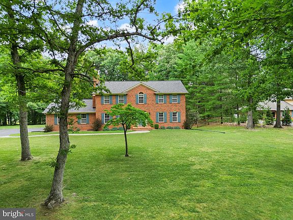 4th image of 4554 Canter Ln
