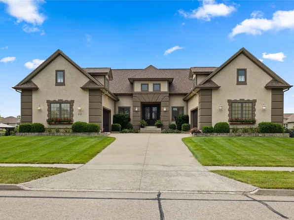 612 Stonegate Ct SW, Altoona, IA 50009