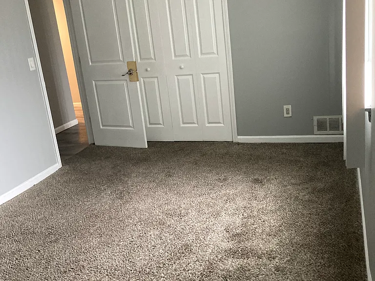 Westpark Manor Apartments — Photo 7