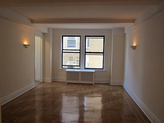 Rented by Stonecrest Realty | media 11