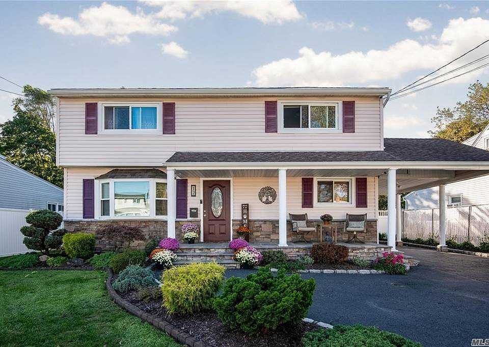 1st image of 12 Seley Dr