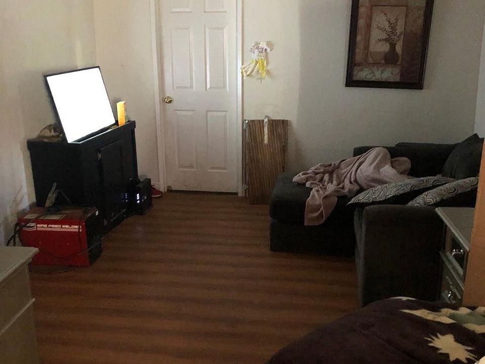 2nd image of 4863 Arboga Rd