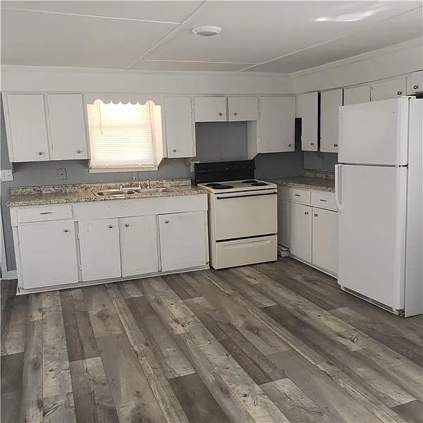 2 bed, 600 sqft, $595 — Photo 2