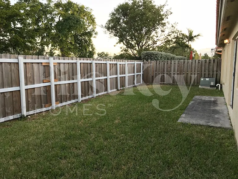 12827 SW 256th Ter — Photo 20