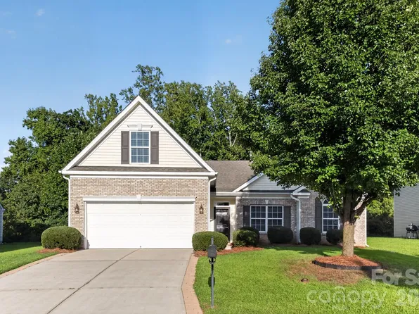 126 Tannin Way, Lexington, NC 27295
