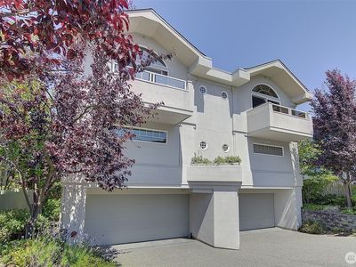 645 Bell Street #101, Edmonds, WA, 98020
