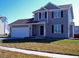 806 Cleveland Ave SE, Bondurant, IA 50035