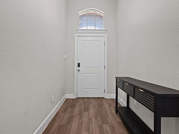 5th image of 2424 O'Conner Ranch Dr