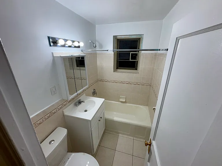 195-05 67th Ave #3C — Photo 6