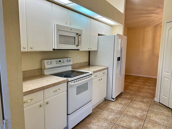 3rd image of 6795 David Blvd APT A