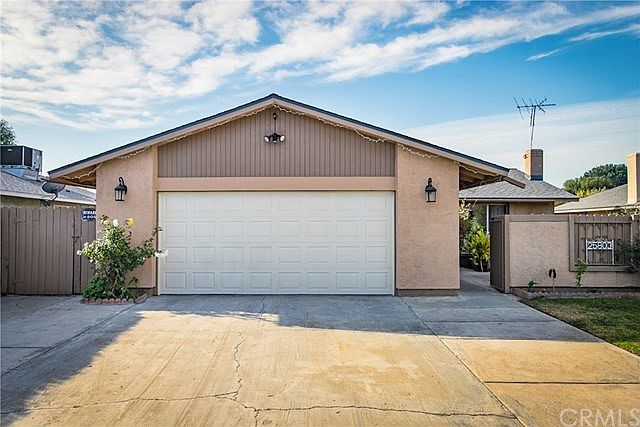 1st image of 25803 Amapolas St