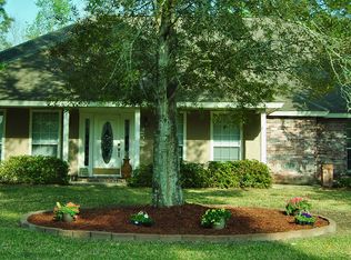 252 E Presidential Cir, Lake Charles, LA 70611